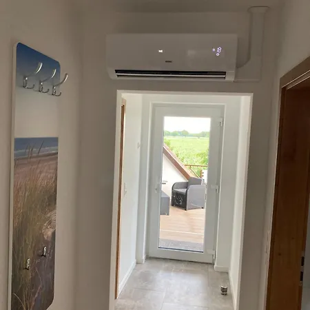 Grosse Oberwohnung Apartman