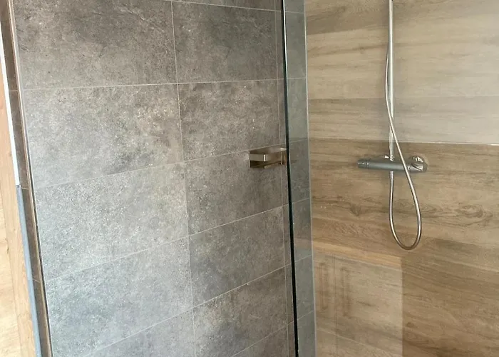 Grosse Oberwohnung Apartment Eggermuhlen